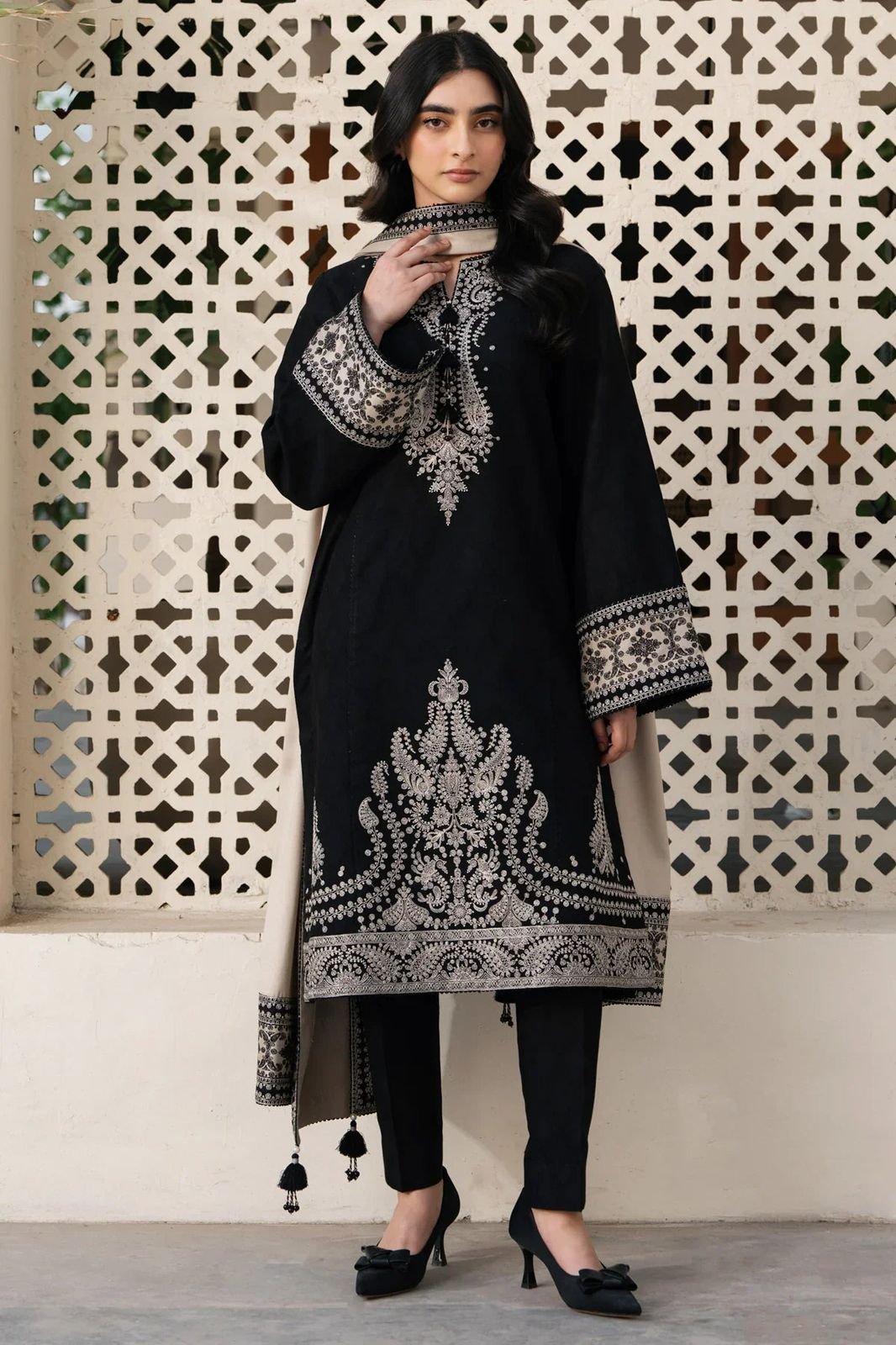 Midnight Elegance – Premium Monochromatic Embroidered Linen Ensemble - Image 3